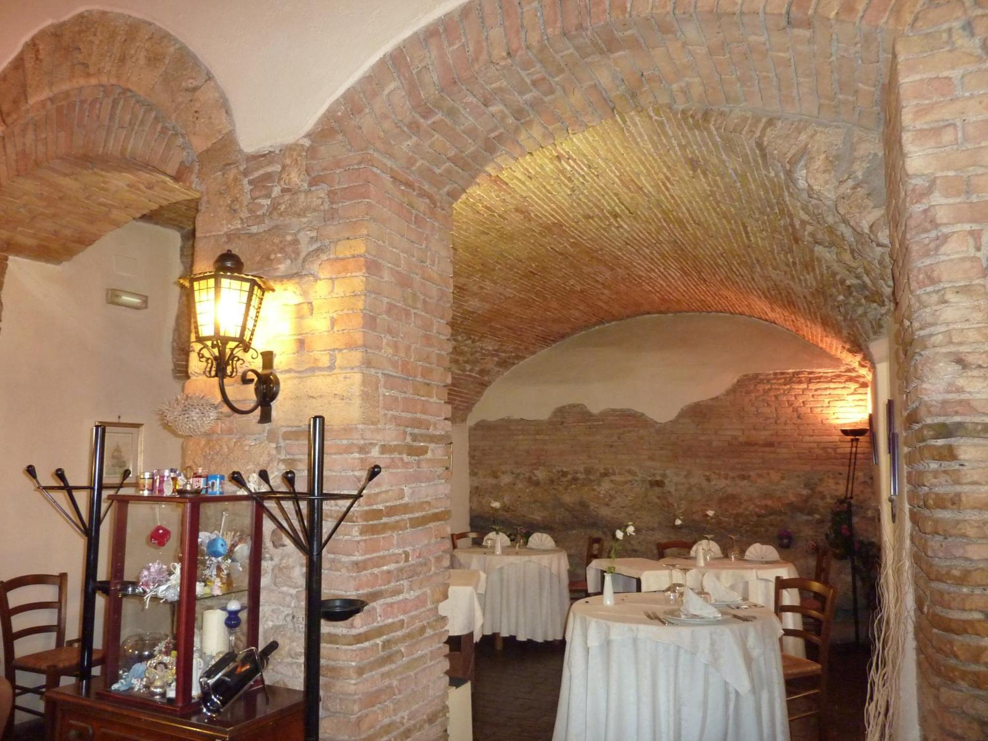 La Rocca Hotell Narni Eksteriør bilde